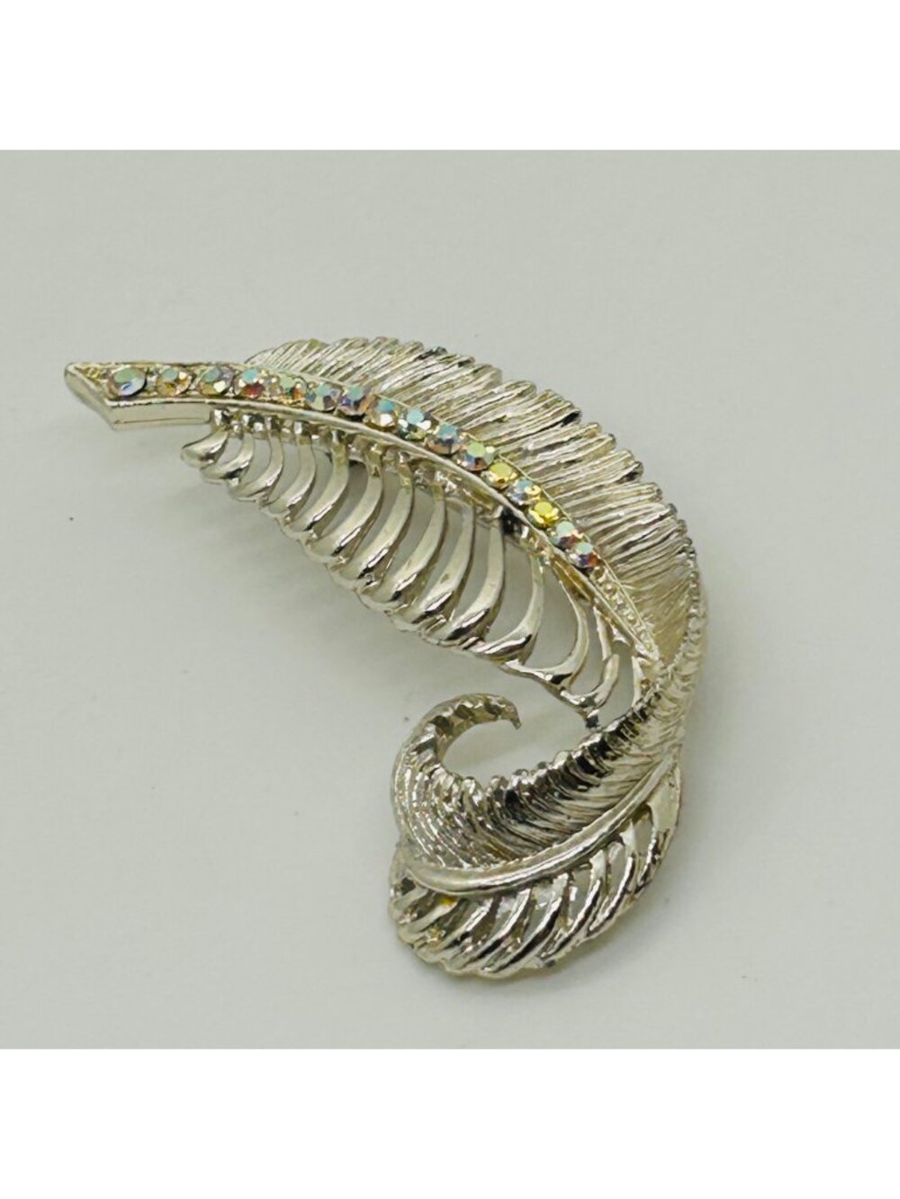 Curved Plume Feather Rhinestone Silver Tone Brooch Pin Retro Collectible Vintage